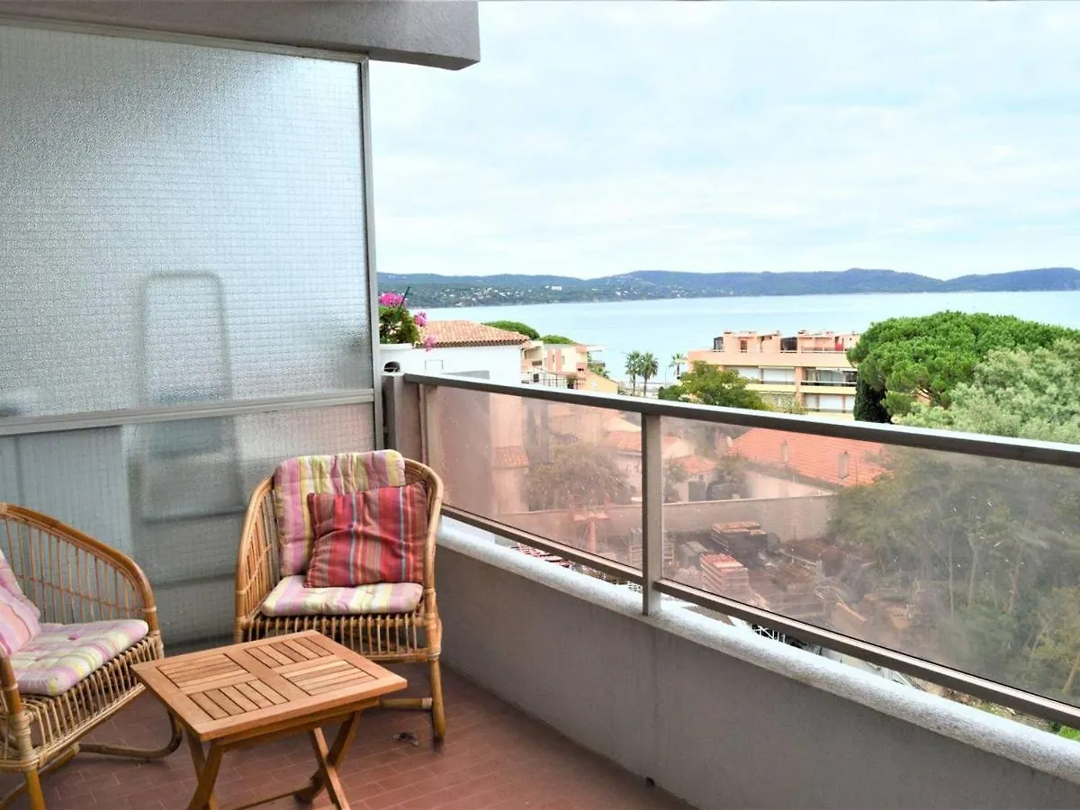 Appartement 3 Pieces Climatise, Plage A Pied, Pour 4 Personnes A Cavalaire - Fr-1-226B-113 公寓