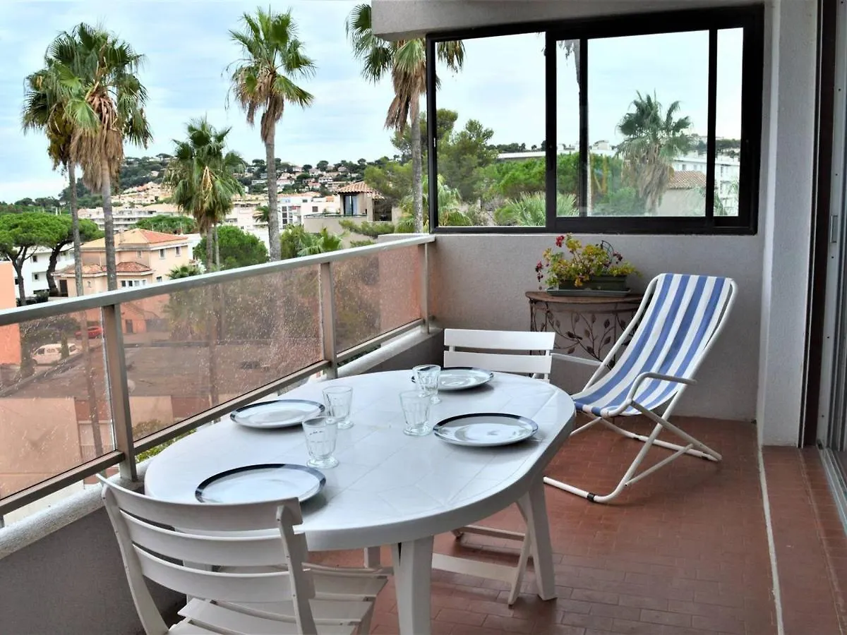 Appartement 3 Pieces Climatise, Plage A Pied, Pour 4 Personnes A Cavalaire - Fr-1-226B-113 0*, 滨海卡瓦莱尔