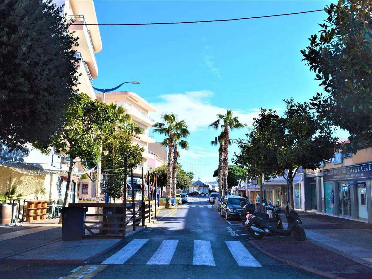 Apartmán Appartement 3 Pieces Climatise, Plage A Pied, Pour 4 Personnes A Cavalaire - Fr-1-226B-113